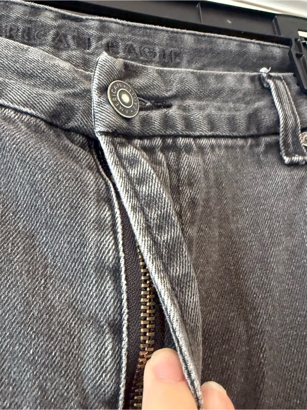 American Eagle Black Wash Curvy High Rise Mom Jeans Size 16 Short - Picture 5 of 12